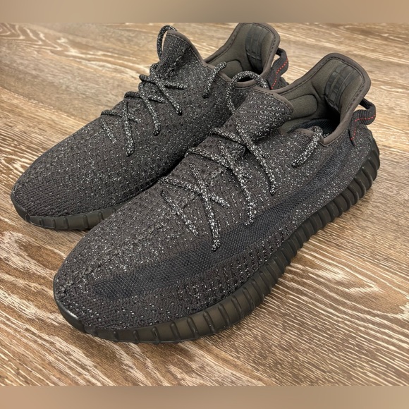 adidas Yeezy Boost 350 V2 men’s size 11.5 Static Black (Reflective)